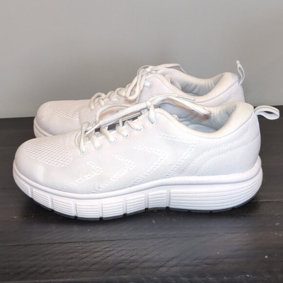 Kirkland Signature Comfort Walker Sneakers Water Stain Slip Resistant Mens Shoes - Picture 4 of 11